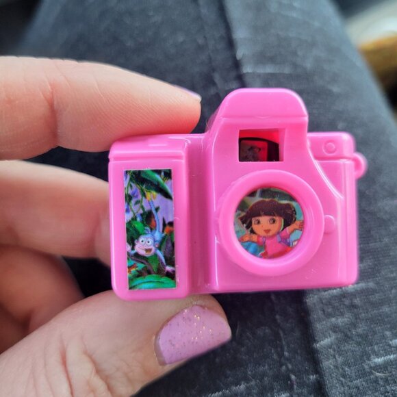 Nickelodeon Dora The Explorer mini clicking camera  changing pictures - Picture 2 of 5